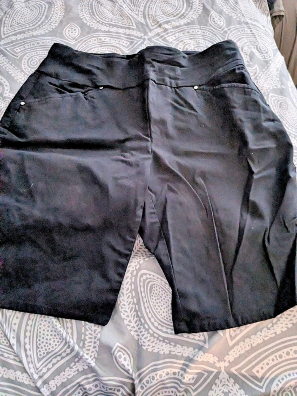 INC International Concepts Black Bermuda Shorts Size 6